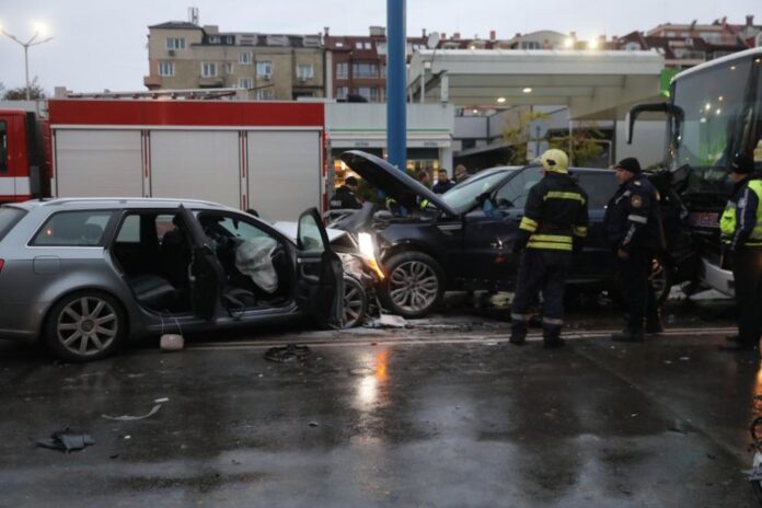 991-ratio-tezhka-katastrofa-sled-policejska-gonka-v-sofiia