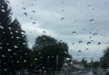 ВРЕМЕТО: Дъждовен четвъртък с жълт код и ниски температури