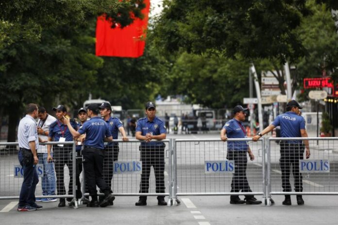 991-ratio-turciia-izbori-policiia