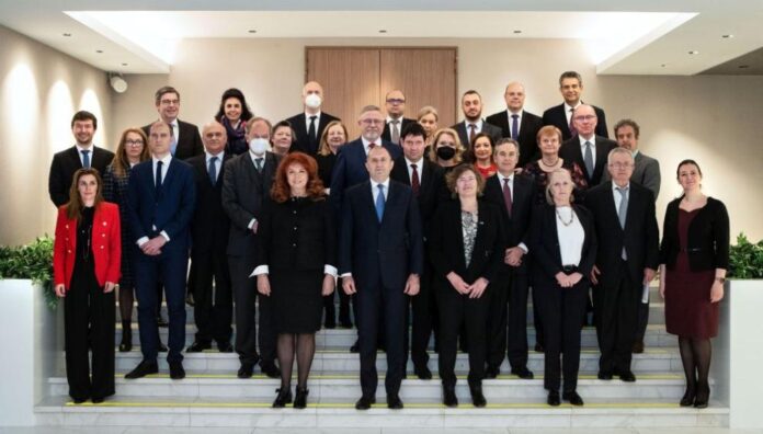 991-ratio-radev-poslanici