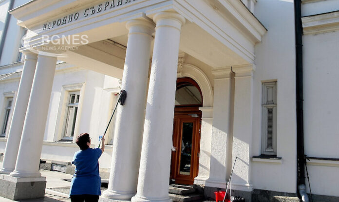 518b637a480a8b9d281f4a27295feff7