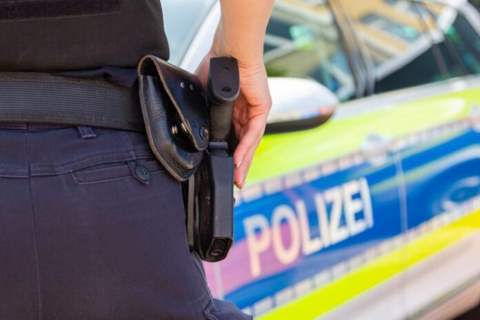 991-ratio-nemski-policaj-germaniia-policiia