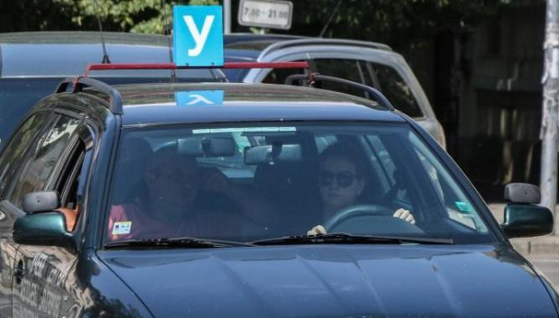 f5eb2d1df4df7e47ca2efa3e1bf3bb25