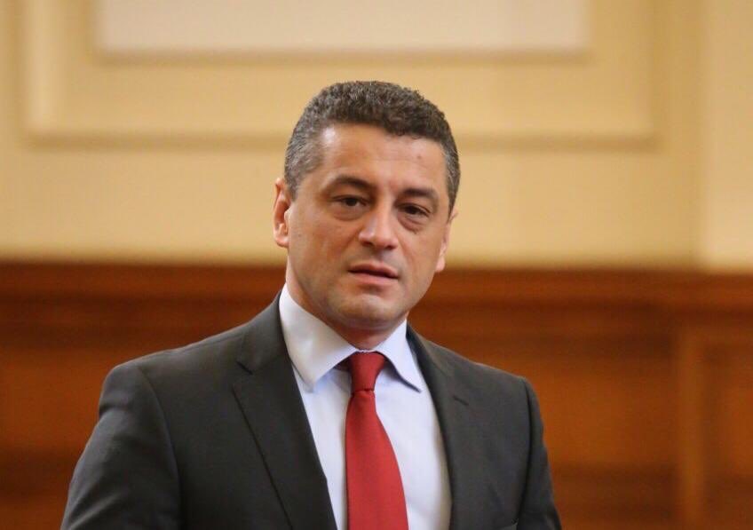 BA9BBCA0-0530-4F37-9CD2-2044858406D9