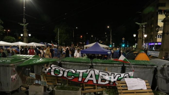 15a2e21a1494862db2078bffe4e47ff3