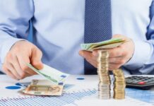 Ресторанти и магазини готвят продажби само в кеш на Нова година