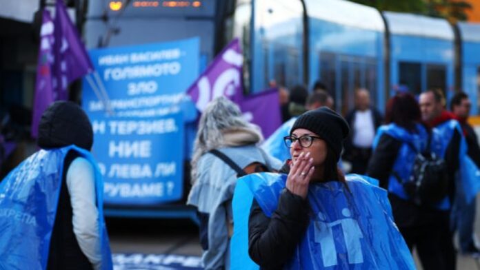 199bd923735c47650b9b3511795f738f