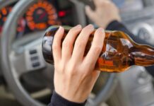 Мъртво пияна жена удари 2 коли, прати 5 човека в болница