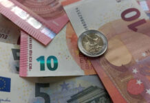 Банкомат пусна бял лист вместо евробанкнота