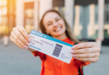 Подарък без кутия: Българите заменят цветята и вечерите за Св. Валентин с бордна карта