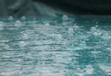 Екстремно време в Гърция – дъжд, бури и градушки